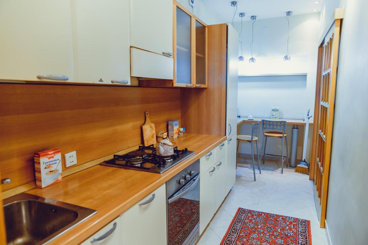 Clock Tower Apartment In Baku Kültér fotó