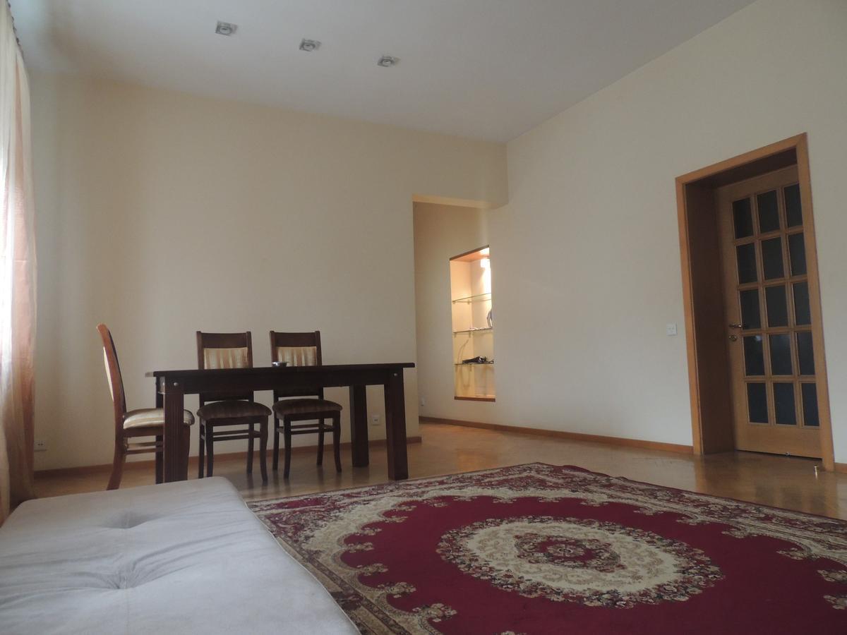 Clock Tower Apartment In Baku Kültér fotó