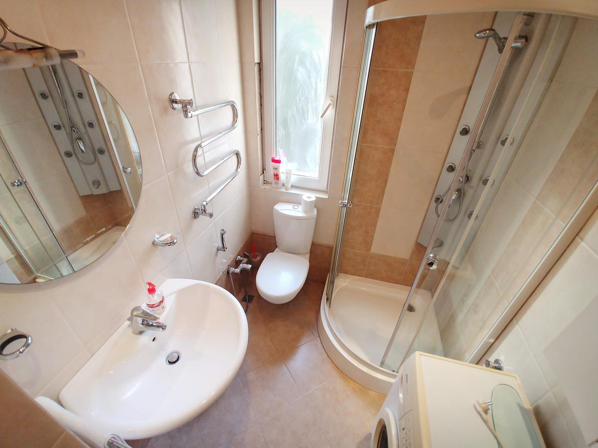 Clock Tower Apartment In Baku Kültér fotó