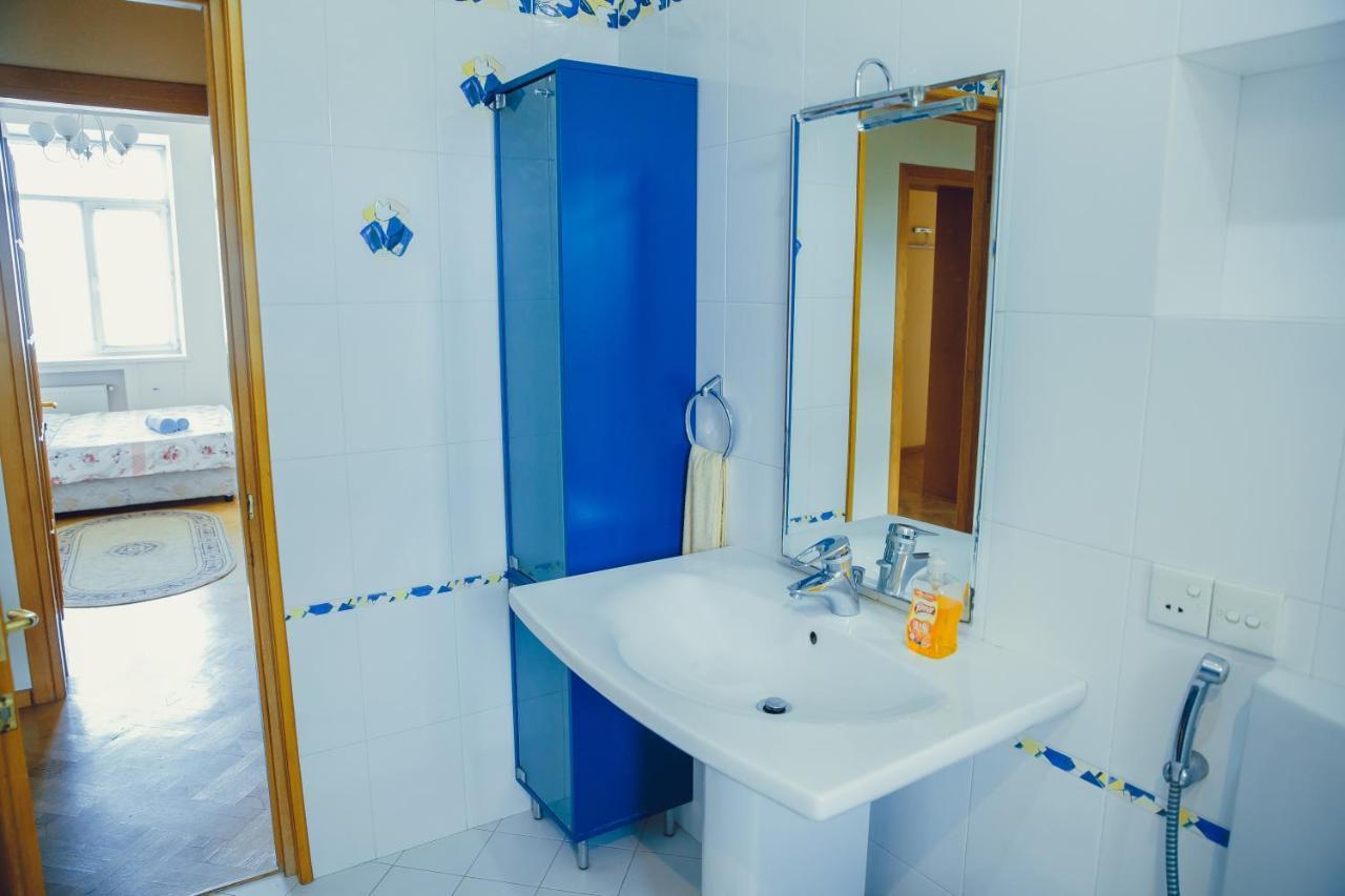 Clock Tower Apartment In Baku Kültér fotó