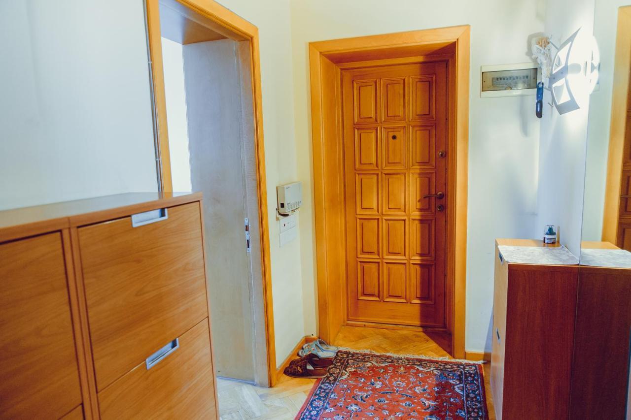 Clock Tower Apartment In Baku Kültér fotó